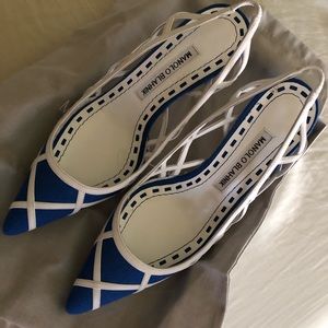 Manolo Blahnik Blue Linen - new